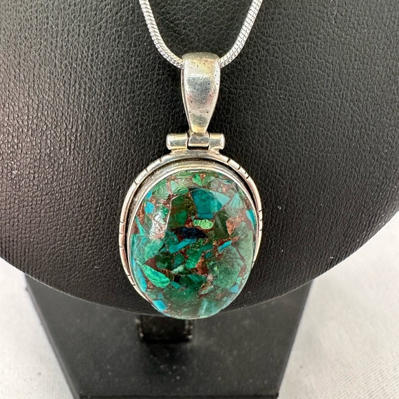 Chrysocolla in sterling silver pendant on sterling silver chain - Picture 3 of 7